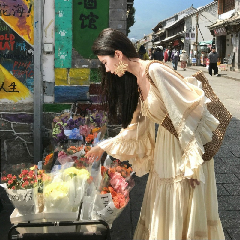 Summer Clothing For Older Women - New Elegant Square Neck Trumpet Sleeve