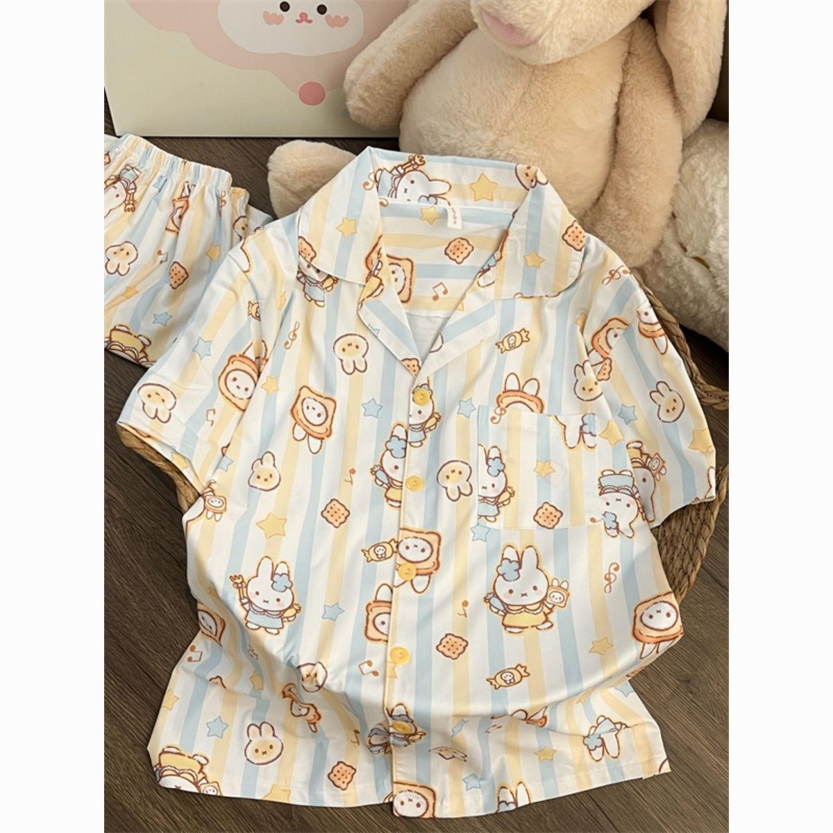 Licensed Miffy Kawaii Cartoon  - đánh giá và giá Summer Away Clothing